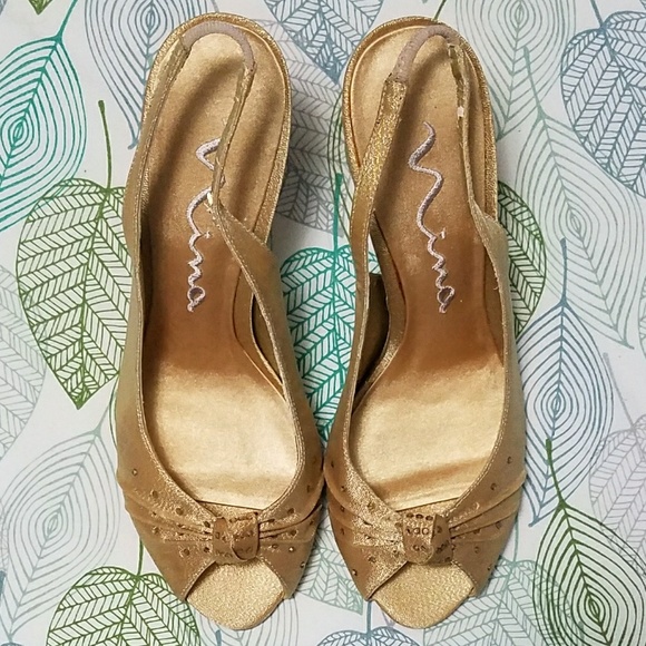 Nina Shoes - Fancy Nina gold peep toe sling back heels, 7